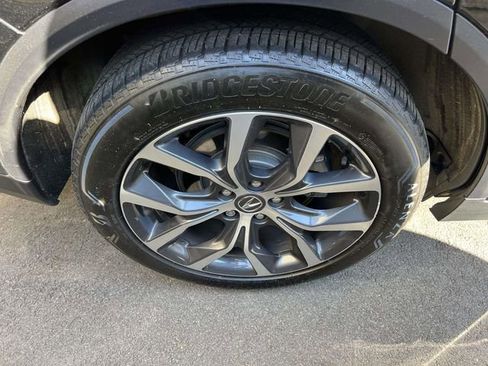 Used 2023 Acura MDX SH-AWD w/ Technology Package image 8