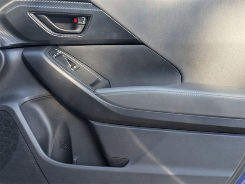 Used 2024 Subaru Crosstrek 2.0i Premium image 32