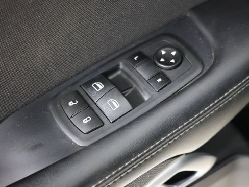 Used 2015 Dodge Challenger R/T Scat Pack RWD image 21