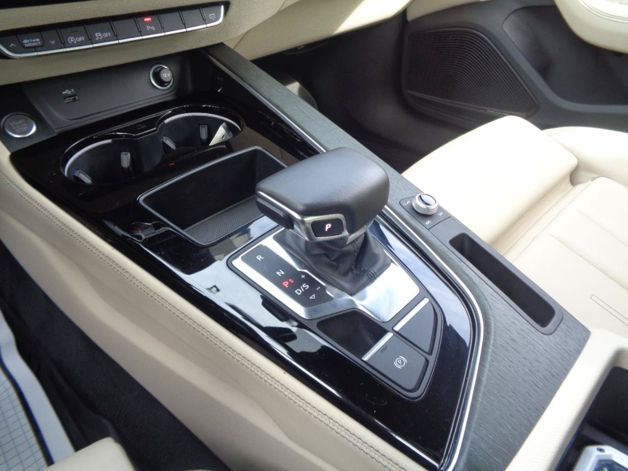 Used 2021 Audi A4 2.0T Premium Plus w/ Premium Plus Package AWD/4WD image 33