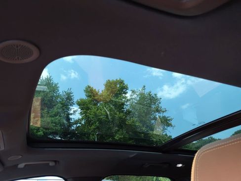 New 2025 Jaguar F-PACE R-Dynamic S image 18