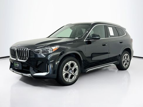 Used 2025 BMW X1 xDrive28i AWD/4WD image 3