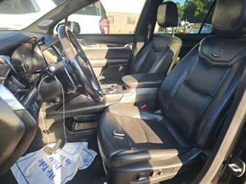 Used 2020 Cadillac XT6 Sport AWD/4WD image 3