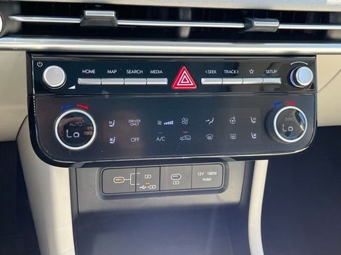 Used 2025 Hyundai Tucson Limited image 24