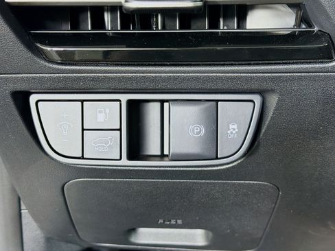 Used 2024 Kia EV6 Wind w/ Wind Technology Package AWD/4WD image 17
