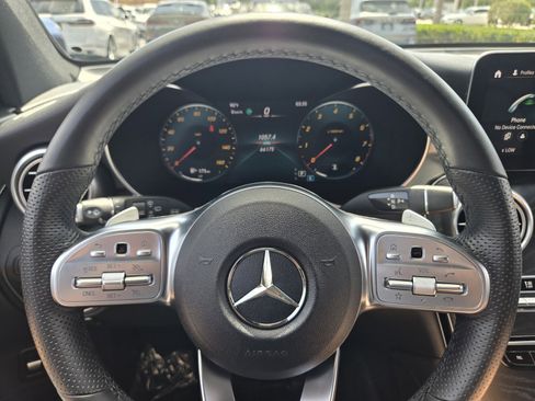 Used 2022 Mercedes-Benz GLC 300 image 27