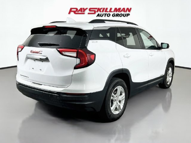 Used 2023 GMC Terrain SLE w/ Driver Convenience Package FWD image 7