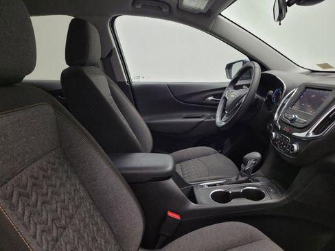 Used 2024 Chevrolet Equinox LT w/ LPO, Floor Liner Package image 21