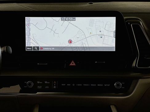 Used 2023 Kia Sportage EX FWD image 13