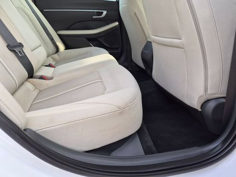Used 2025 Hyundai Sonata SEL FWD image 27