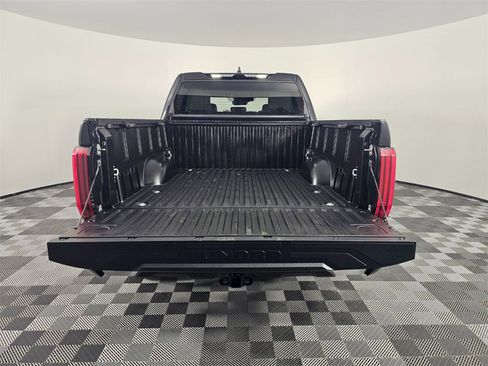Used 2024 Toyota Tundra Limited image 8