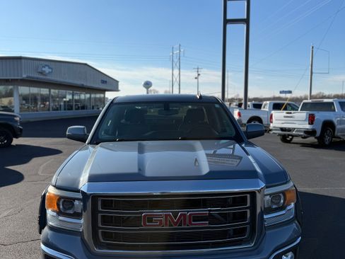 Used 2015 GMC Sierra 1500 SLE image 2