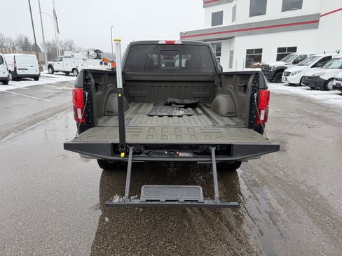 Used 2018 Ford F150 Lariat image 17