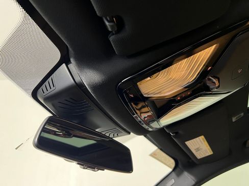 Used 2020 BMW M550i xDrive w/ Executive Package image 12