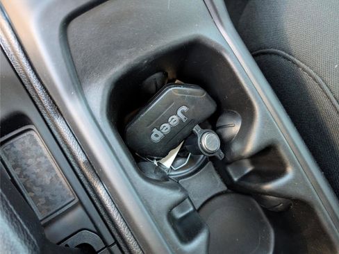 Used 2020 Jeep Wrangler Unlimited Sport S image 20