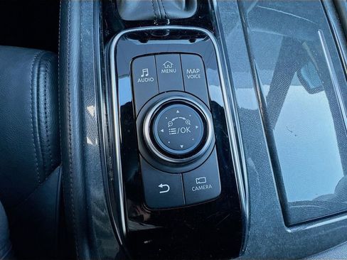 Used 2023 Nissan Armada SL w/ Midnight Edition Package image 14