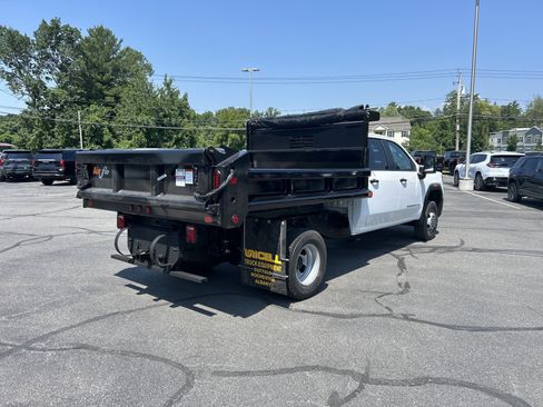 New 2026 GMC Sierra 3500 Pro w/ Convenience Package AWD/4WD image 9