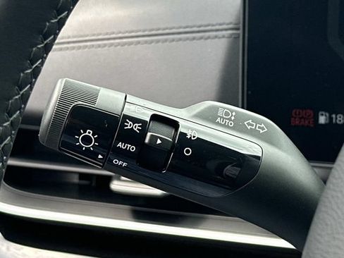 Used 2026 Kia Carnival SX Prestige FWD image 11