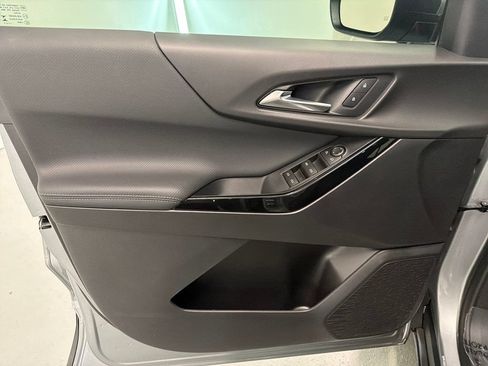 New 2026 Chevrolet Equinox LT FWD image 12