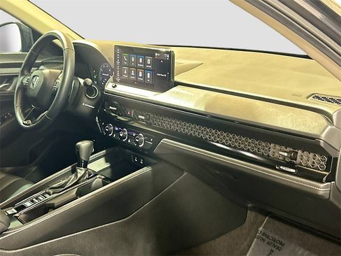 Used 2025 Honda Accord EX-L image 26