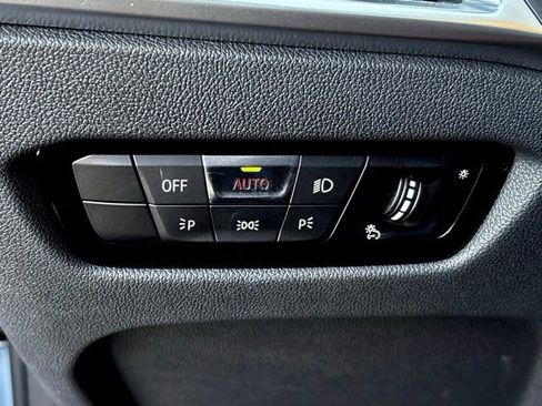 Used 2025 BMW i4 eDrive40 w/ M Sport Package image 31