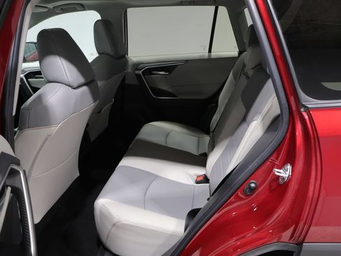 Used 2023 Toyota RAV4 XLE Premium AWD/4WD image 19