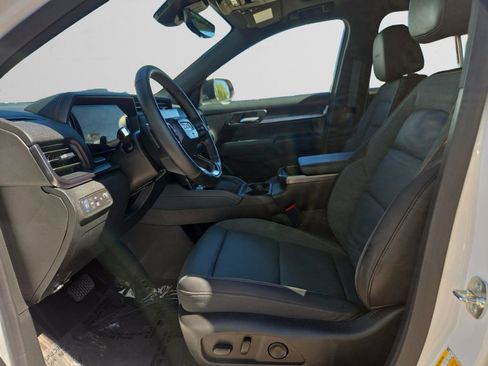 Used 2026 GMC Terrain AT4 w/ Convenience Package III image 11