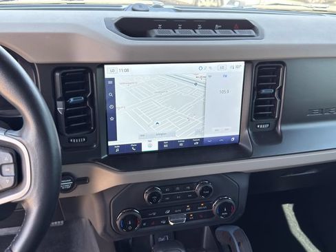 Used 2022 Ford Bronco Wildtrak AWD/4WD image 17