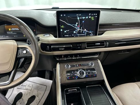 Used 2022 Lincoln Aviator Reserve w/ Elements Package Plus AWD/4WD image 19