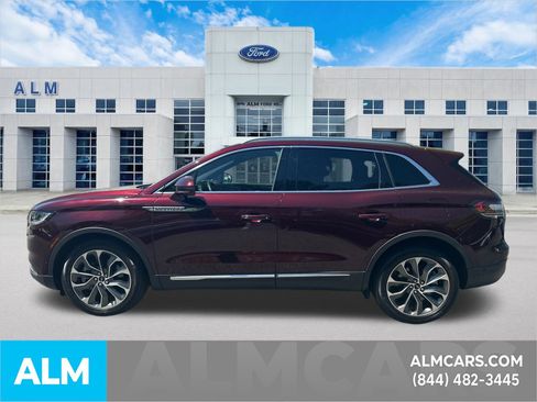 Used 2023 Lincoln Nautilus Reserve w/ Equipment Group 201A AWD/4WD image 9