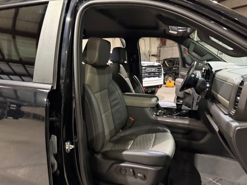 Used 2024 Chevrolet Silverado 1500 ZR2 AWD/4WD image 26
