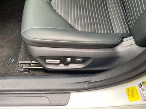 Used 2024 Toyota Camry SE w/ Convenience Package FWD image 15
