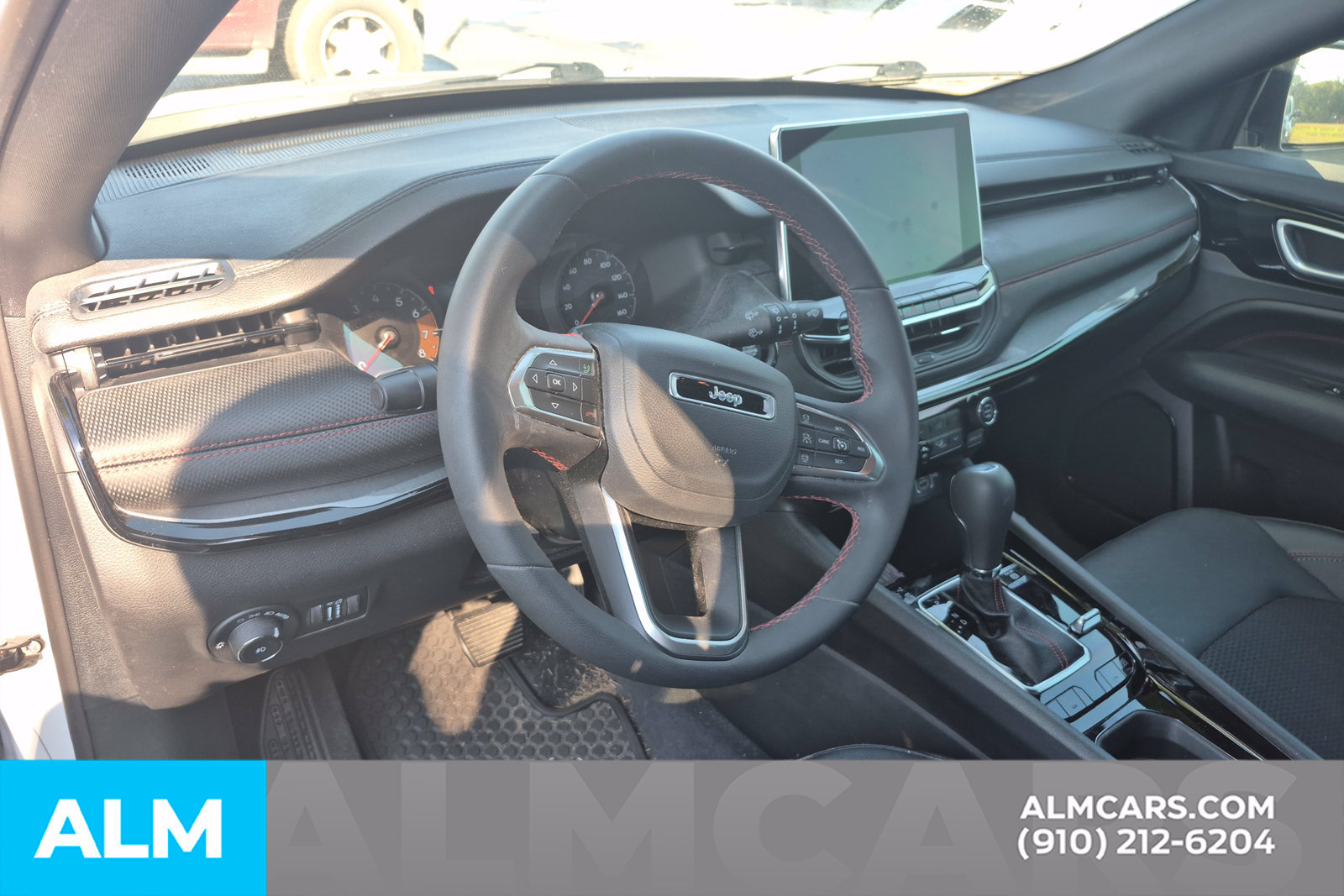 Used 2023 Jeep Compass Trailhawk AWD/4WD image 6