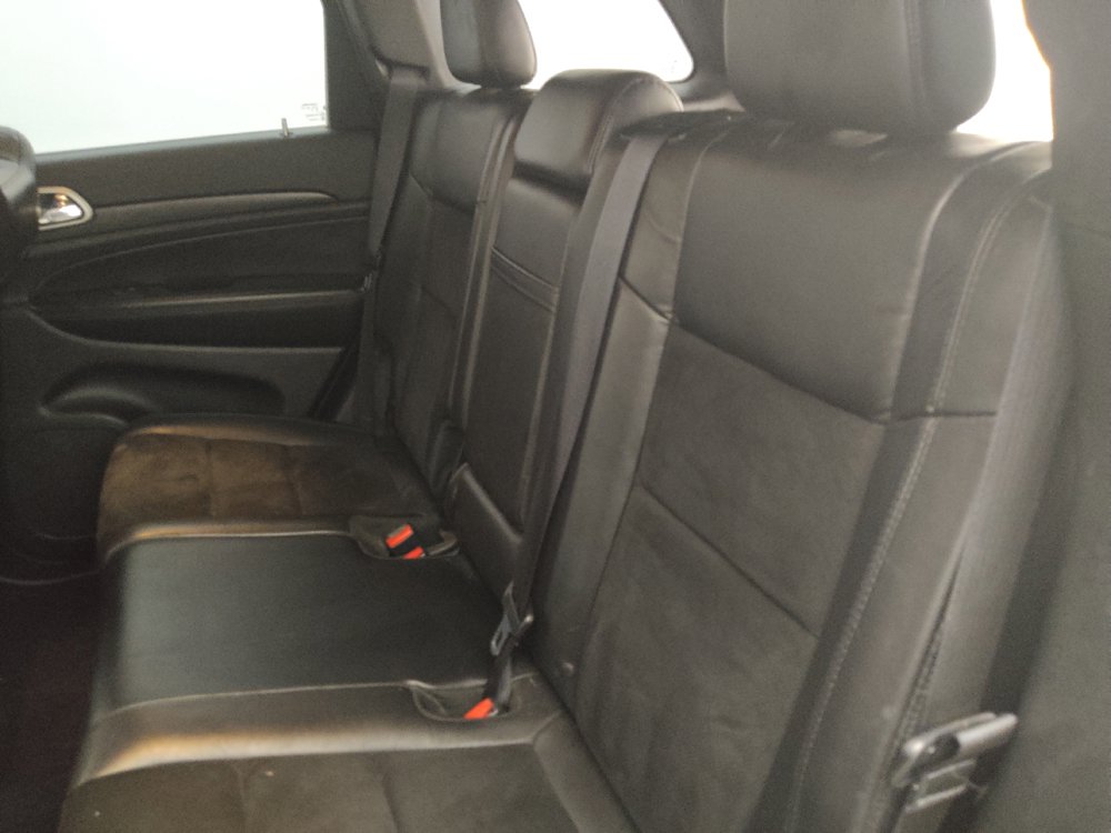 Used 2018 Jeep Grand Cherokee Altitude AWD/4WD image 18