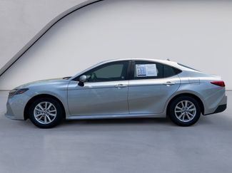 Used 2025 Toyota Camry LE video 2