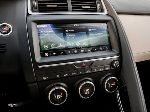 Used 2019 Jaguar E-PACE S image 29