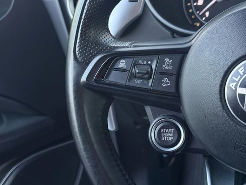 Used 2022 Alfa Romeo Stelvio Sprint image 39