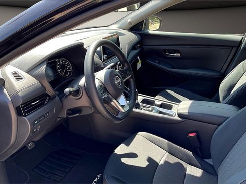 New 2025 Nissan Sentra SV image 7