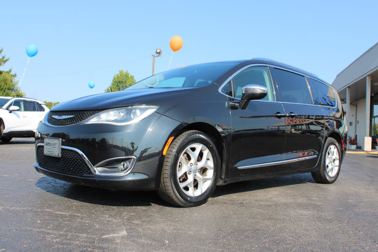 Used 2019 Chrysler Pacifica Limited FWD image 15