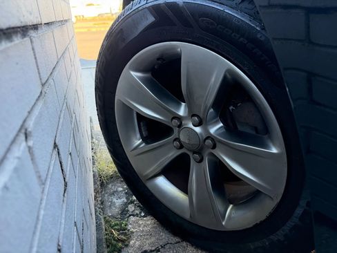 Used 2016 Dodge Charger SXT image 21