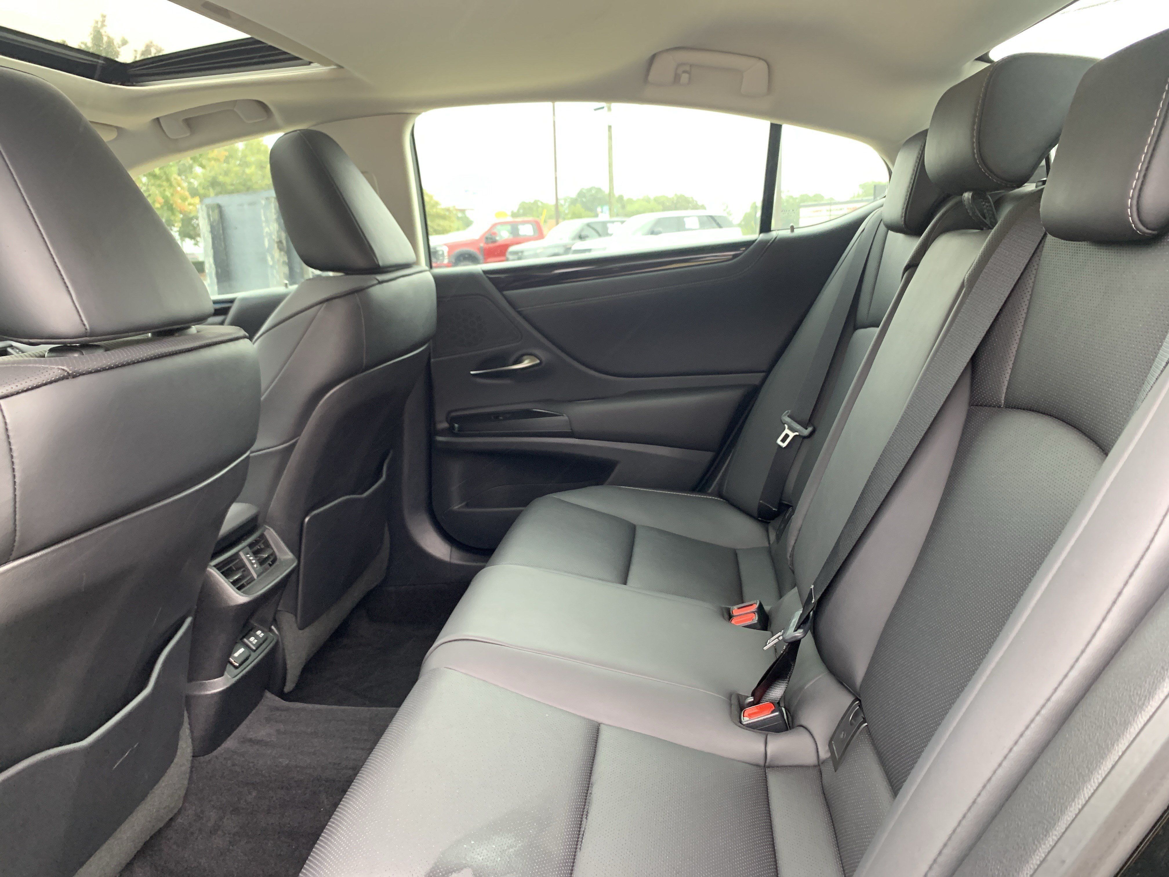 Certified 2021 Lexus ES 350 w/ Premium Package FWD image 32