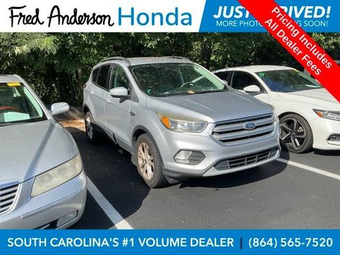 Used 2018 Ford Escape SE FWD image 1