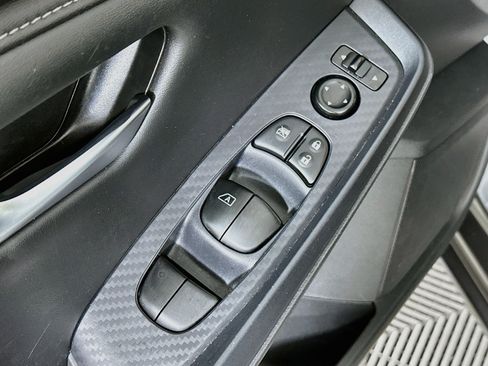 Used 2023 Nissan Sentra SV FWD image 17