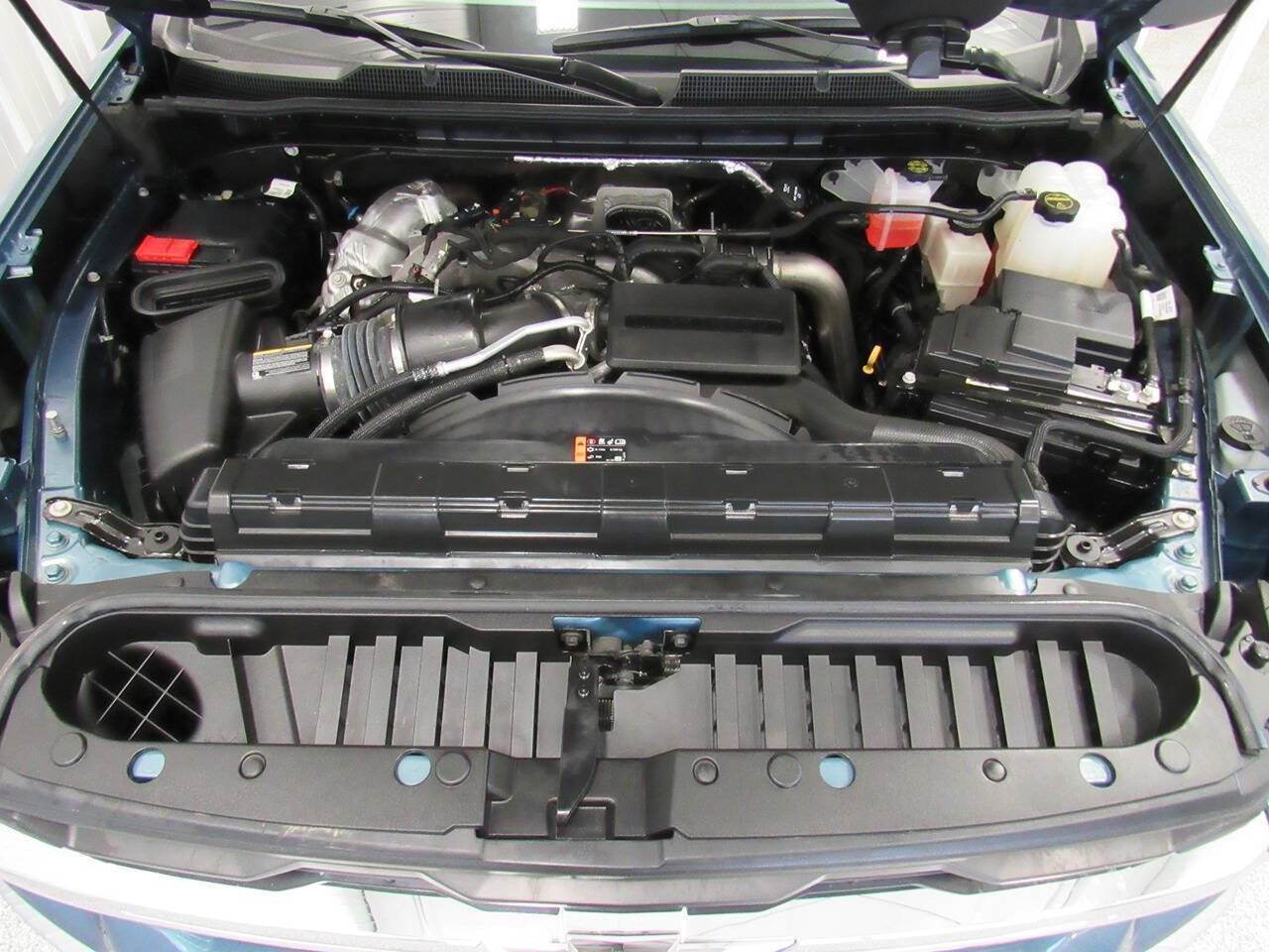 Used 2025 Chevrolet Silverado 2500 LT w/ Convenience Package AWD/4WD image 26