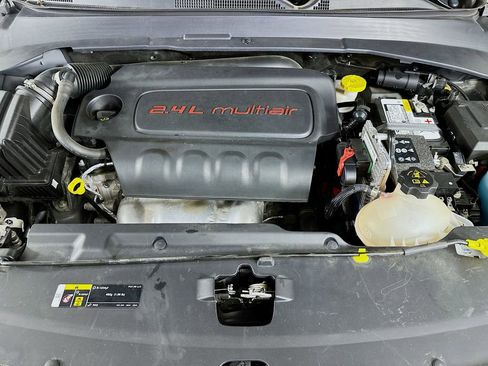 Used 2022 Jeep Compass Limited image 37