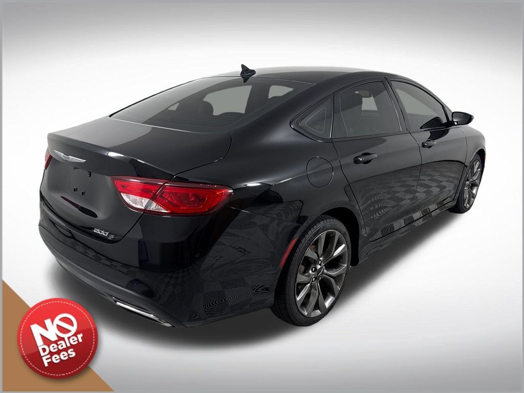 Used 2015 Chrysler 200 S w/ Navigation & Sound Group I FWD image 3