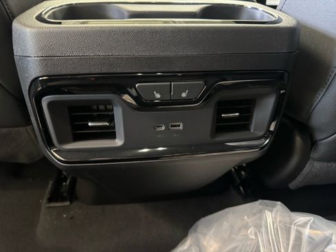 New 2026 GMC Sierra 1500 AT4 w/ AT4 Premium Package image 11