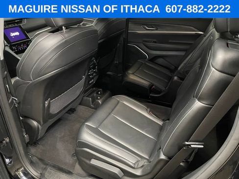 Used 2021 Jeep Grand Cherokee L Limited AWD/4WD image 16