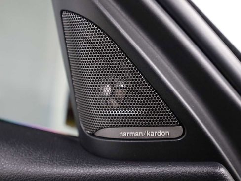 Used 2016 BMW M3 RWD image 17