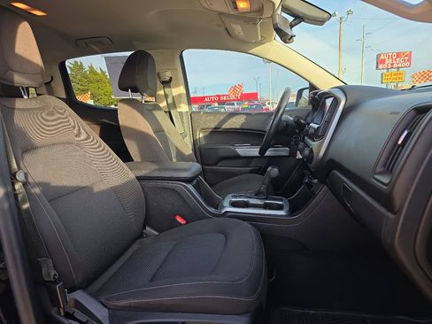 Used 2016 Chevrolet Colorado LT w/ Midnight Edition image 20